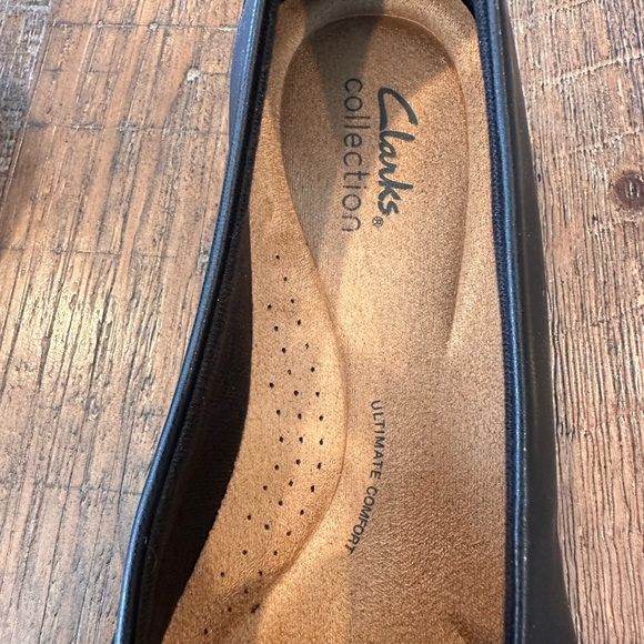 NEW Clarks Tilmont Dalia Slip-On - Picture 3 of 8